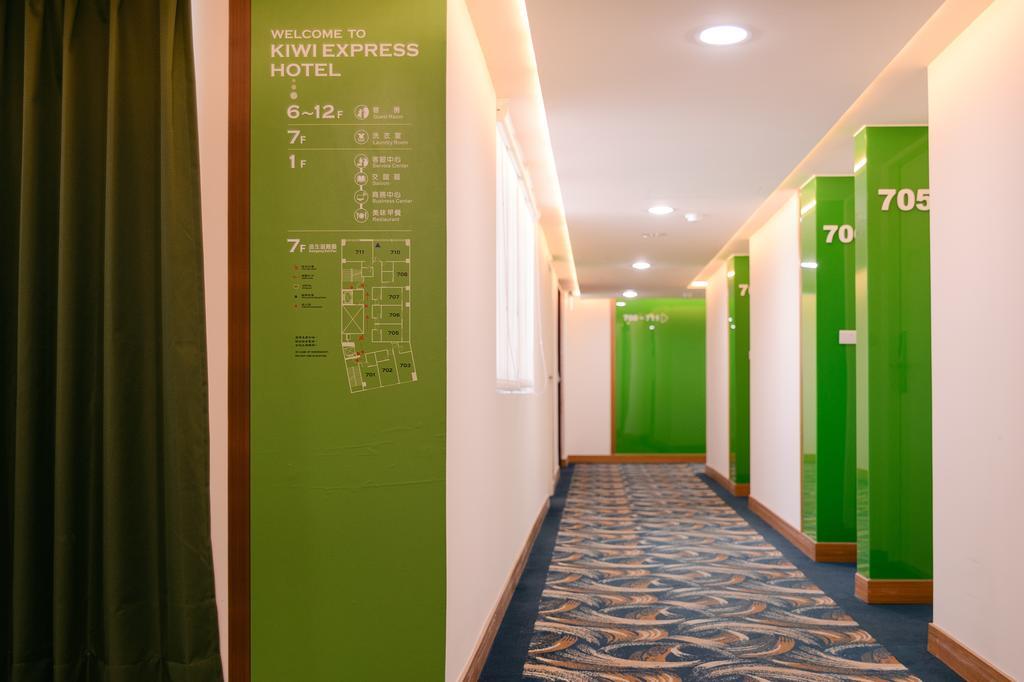 Kiwi-Taichung Station Branch 1 Hotel Exterior photo