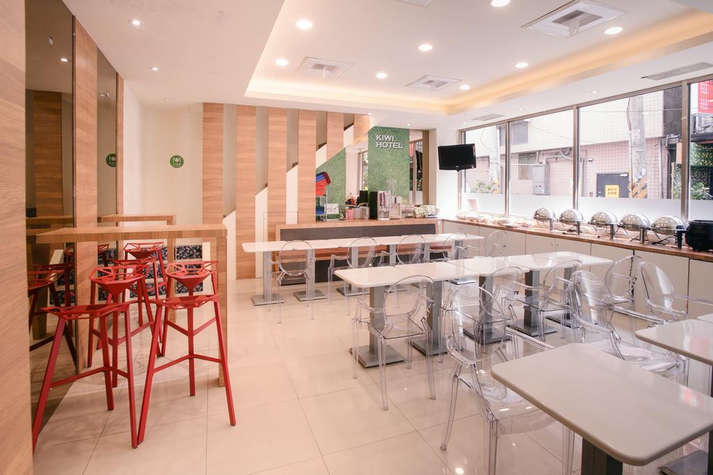 Kiwi-Taichung Station Branch 1 Hotel Exterior photo